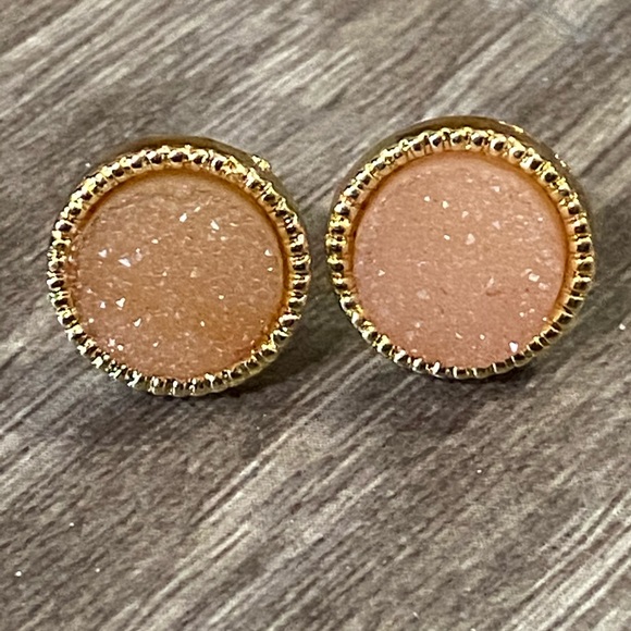 Jewelry - Orange Druzy Studs.
